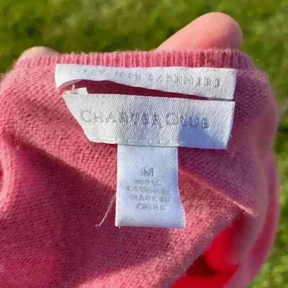 Charter Club 100% Cashmere V Neck Pullover Sweater Size M Bubblegum Pink Soft - Picture 3 of 4